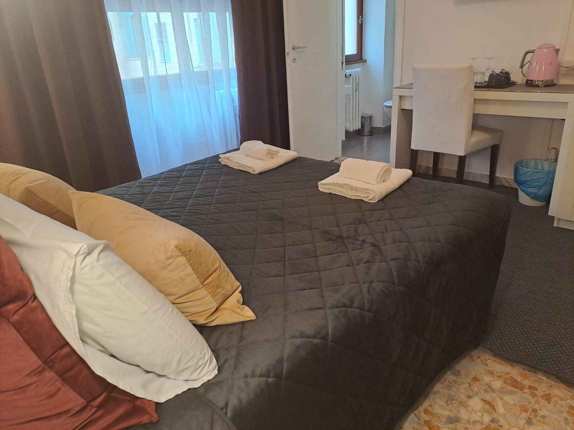 Appia Avenue 639 Hotel Rome Exterior photo